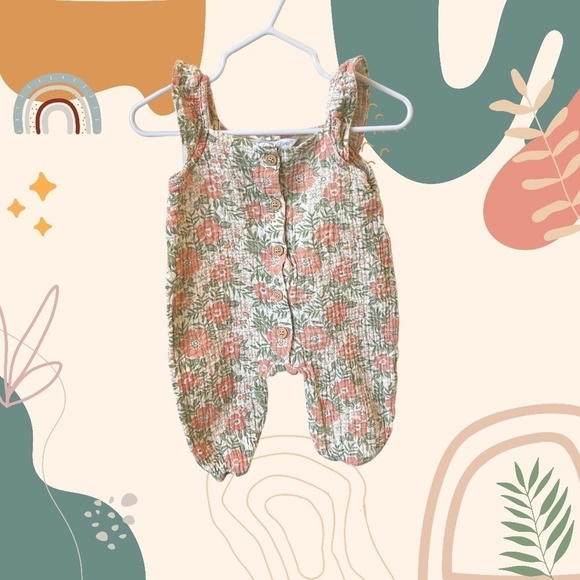 Emily and  Oliver 3-6 month romper - Picture 1 of 4